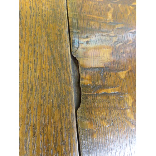 1522 - A Georgian oak gateleg table on eight turned supports, with single frieze drawer, 73cm high x 138cm ... 