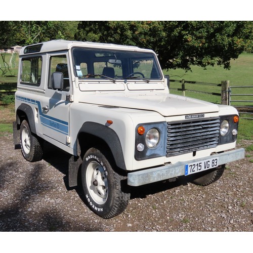 A Landrover 90 Defender turbo, left hand drive model with diesel 2.5l 4c engine and five speed gear box. Previously registered in France, ID number SALLDVAB8LA 317310. No documentation available. This vehicle has been dry stored since 2019, in running order, consigned from local ownership. 

Please note - the auctioneers are not able to provide any warranty regarding the condition of this vehicle and advise that interested parties view in person 

Please note - a lower buyer's premium of 8% plus VAT is applicable to this lot.