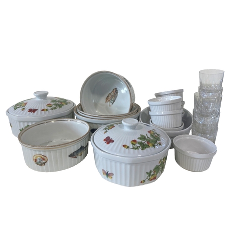 2 - Royal Doulton Campagna pattern dinner and tea ware, including graduated plates, soup bowls, ramekins... 