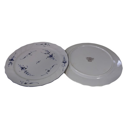 7 - A collection of Rob Turner floral pattern bone china, comprising: dinner plates, two Villeroy & Boch... 