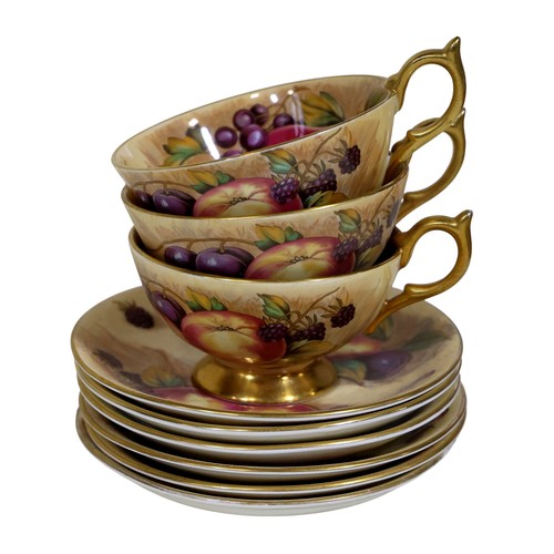 38 - A collection of Aynsley Orchard Gold tableware, comprising: six dinner plates, six side plates, six ... 