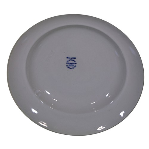 35 - A collection of 20th century Wedgwood Willow pattern table wares, to include tureens, sauce boat, di... 
