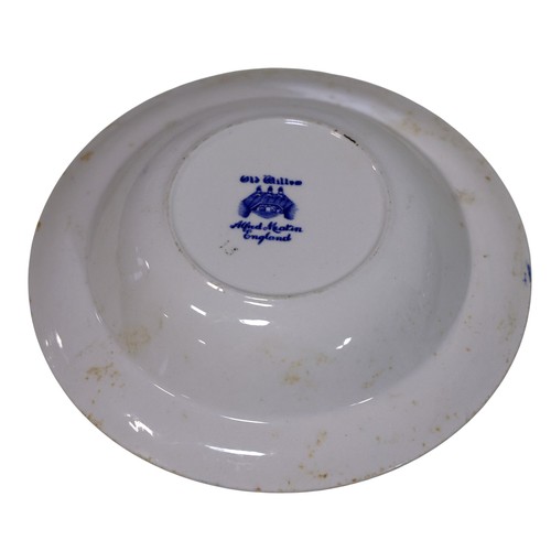 35 - A collection of 20th century Wedgwood Willow pattern table wares, to include tureens, sauce boat, di... 