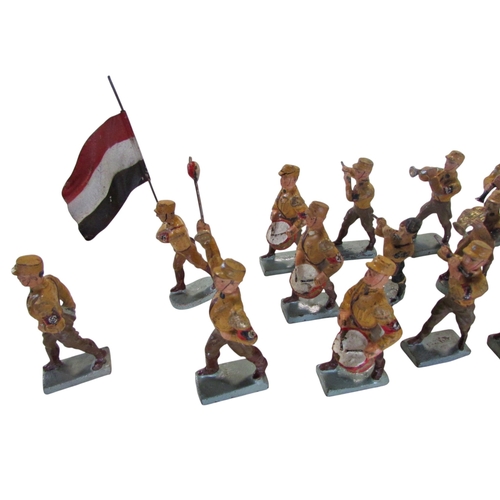 688 - A Lineol German military band, 16 pieces in uniform, 7 cm high approx with 2 Lineol Sturmabteilung (... 