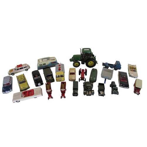 689 - Vintage Corgi and Matchbox toys, Citroen Safari, Kiarmann Shix, Austin taxi, etc, Matchbox toys, etc... 