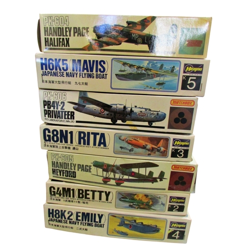 699 - Collection of boxed aircraft for construction - Matchbox; Privateer, HP Heyford, HP Halifax, Hasegaw... 