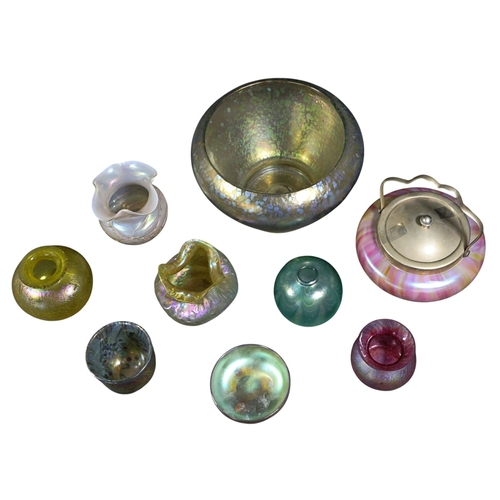 261 - A small collection of iridescent and other glassware to include a small late 20th-century Andrew San... 