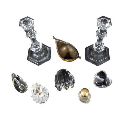 291 - A small collection of various glassware to include a pair of Baccarat candlesticks, similar 'frog' p... 