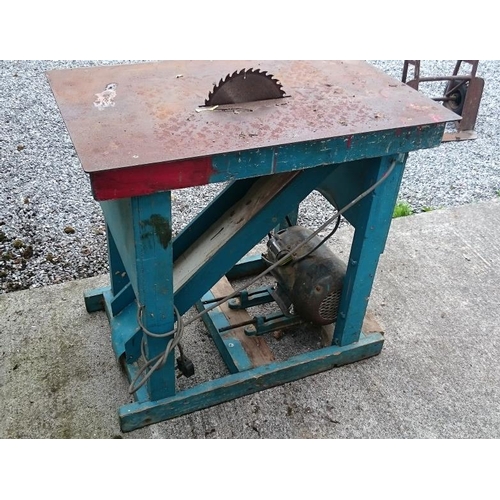 47 - Electric Bench Saw