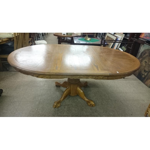 587 - Extending Dining Table with one extra leaf