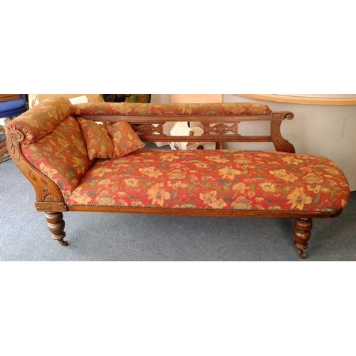 551 - Late Victorian Mahogany Chaise Longue