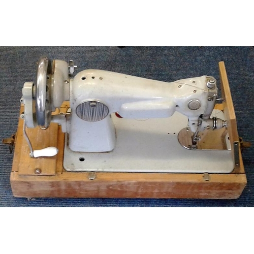 97A - 'Novum' Deluxe Mark III Sewing Machine