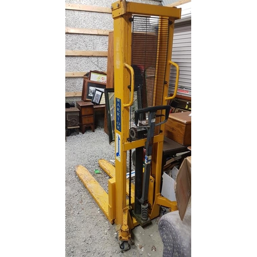 64 - 'Warrior' Hand Stacker 1000Kg Pallet Lifter