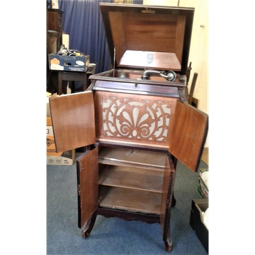 434 - Edwardian Cabinet Gramophone