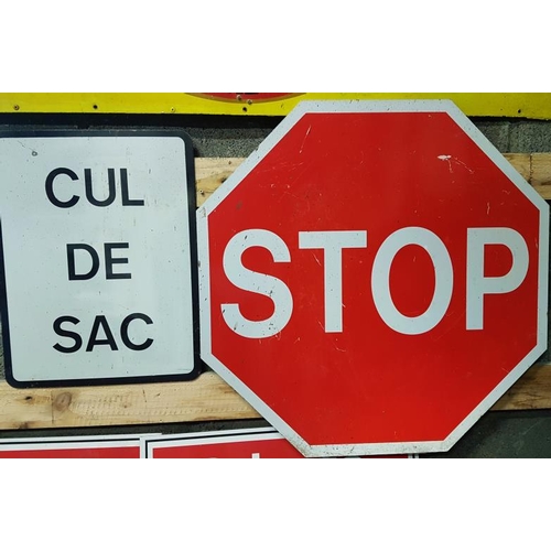 163 - 'Stop' and 'Cul De Sac' Road Signs