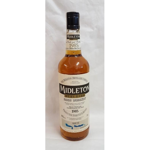 208 - Midleton 'Very Rare' Irish Whiskey, 1985, a 75cl single bottle of 40%vol with the Label Signed by Ba... 