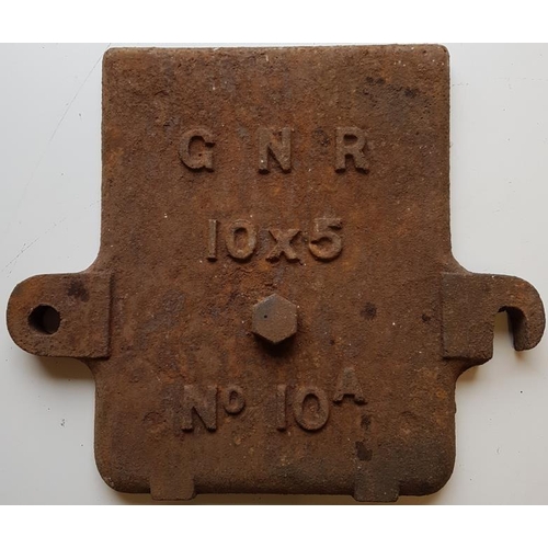 562 - Axle Box Cover - Great Northern Railway 10 x 5 No 10A, 11in x 9in with bolt holes/hinges