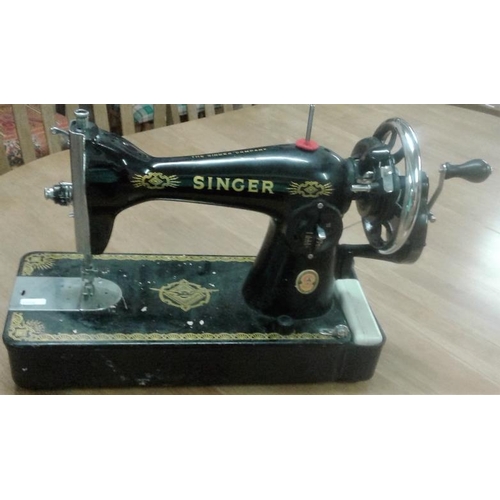 33 - Singer Sewing Machine