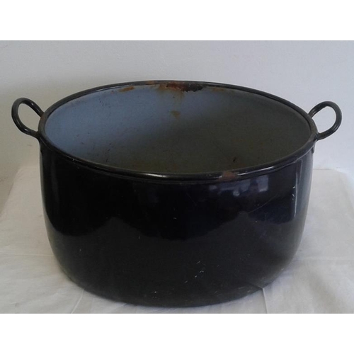 45 - Enamel Stew Pot