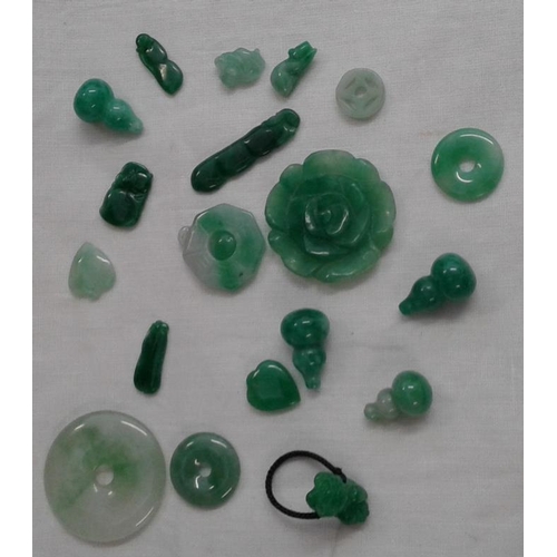 590 - Collection of Nineteen Pieces of Jade