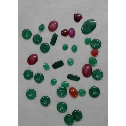 593 - Collection of 36 Pieces of Jade