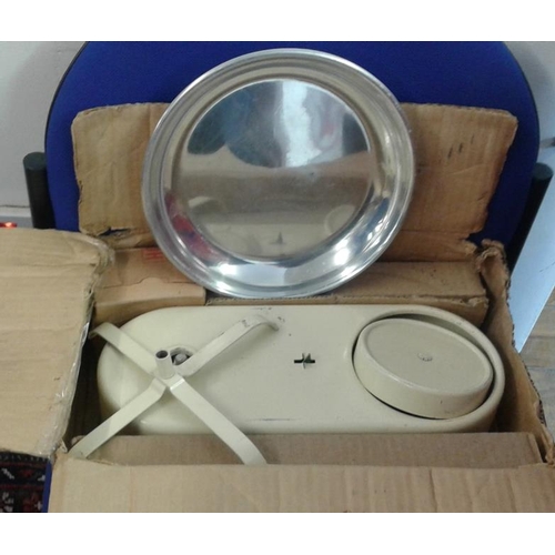 630 - Vintage 'Harper' Weighing Scales & Weights, both in Harper Boxes