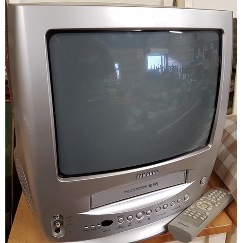 32 - Samsung Portable TV / VHS Player