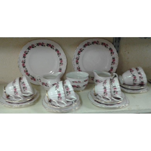 552 - 'Colcough' Eight Setting Teaset - 30 Pieces