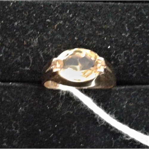 599 - 9ct Gold and Citrine Ring