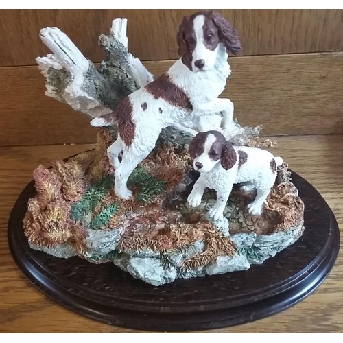 640 - Figure of Springer Spaniel & Pup Hunting, Handmade in Stratford-Upon-Avon