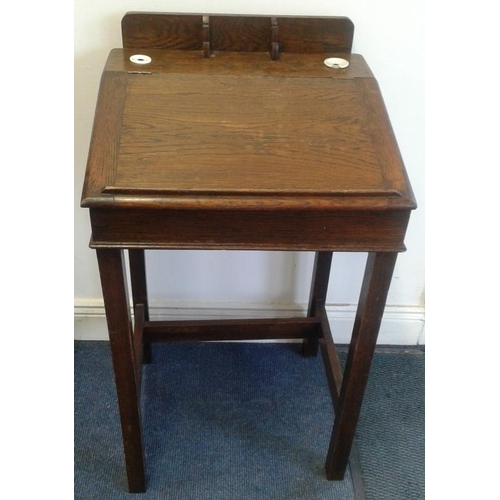 651 - Vintage Pine Child's Desk and Chair, c.18.5in wide