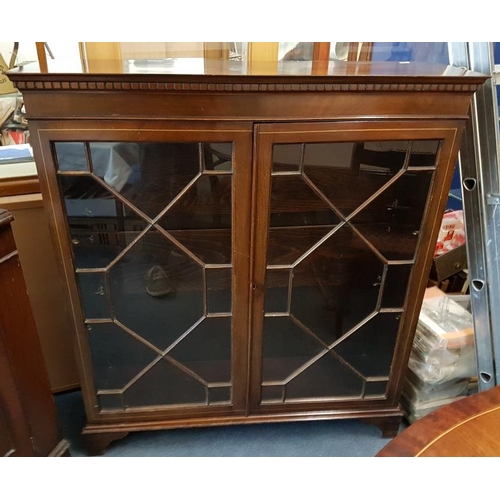 660 - Georgian Style Mahogany Bookcase with astragal glazed doors, c.39in wide, 43.5in tall