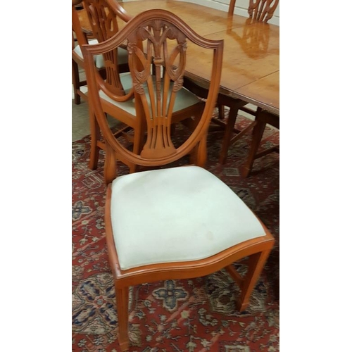 686 - Large Georgian Style Yew Wood Extending Dining Table & Chairs (2 Carvers & six Chairs) - c. 8ft 6ins... 