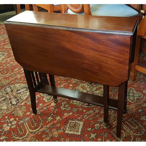 687 - Edwardian Mahogany Sutherland Table, c.24in wide