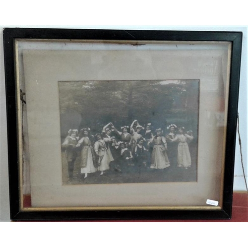 539 - Framed Photograph - 'A Midnight Summers Dream Pageant 1911' at Charleville Castle, Tullamore