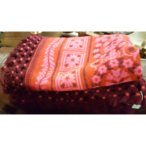 548 - Large Pink Throw