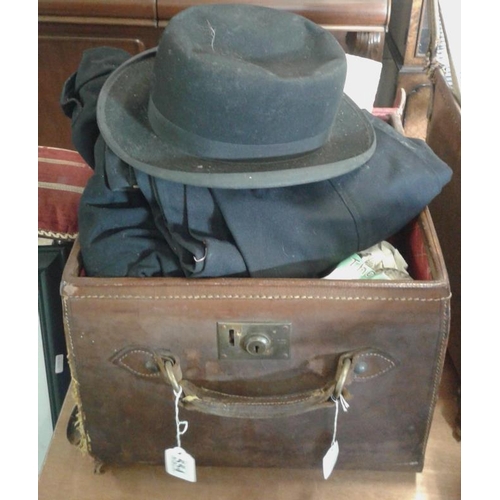 554 - Leather Gentleman's Travel Case with Free Mason Interest Paraphernalia