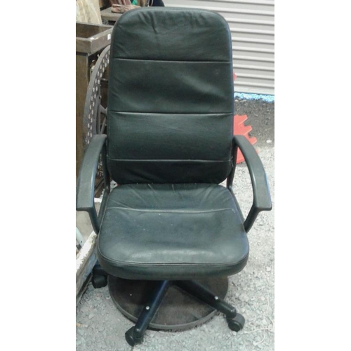 72 - Black Office Chair