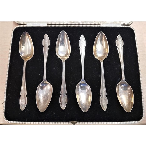 453 - Set of Six Silver Teaspoons, Hallmarked Sheffield 1911/12, by Cooper Bros & Sons, in original fitted... 