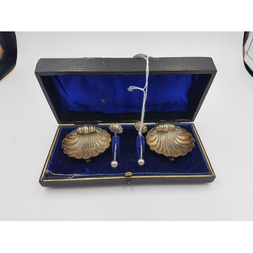 331 - Boxed Pair of Birmingham Silver Scallop Form Salts with a Matched Pair of Spoons
