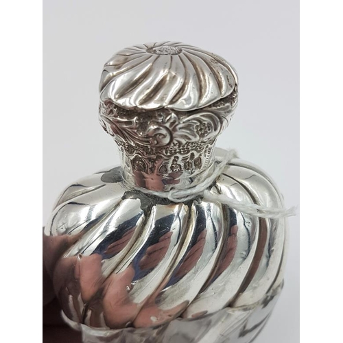 333 - Victorian Silver and Glass Lady's Scent Bottle, Hallmarked London c.1886, by Rosenthal Jacob & Co., ... 