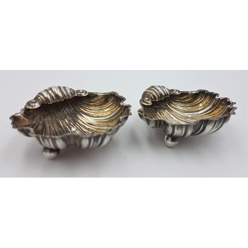 419 - Pair of Chester Shell Form Silver Salts, c.1903, indistinct maker's mark, c.15grams