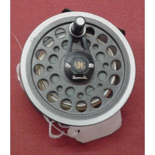 350 - J W Young & Sons 1510 Fishing Reel