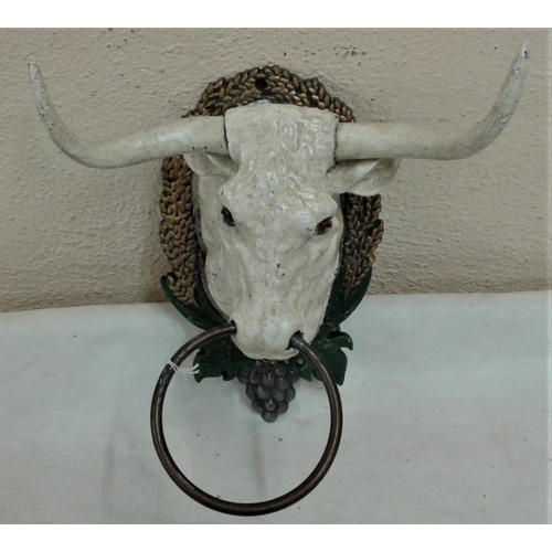 478 - Large Bull's Head Towel Holder, .12in tall