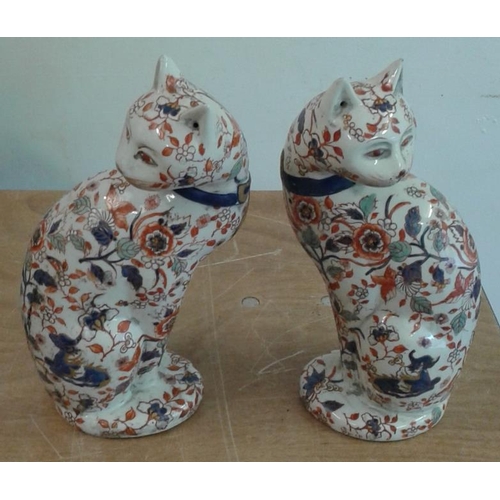 471 - Pair of Imari Figures of Cats, c.11in