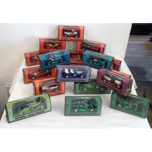 469 - Collection Of 18 Matchbox Model Vintage Cars