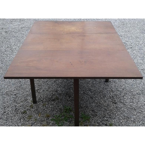 760 - Georgian Mahogany Drop Leaf Dining Table, c.42 x 54in