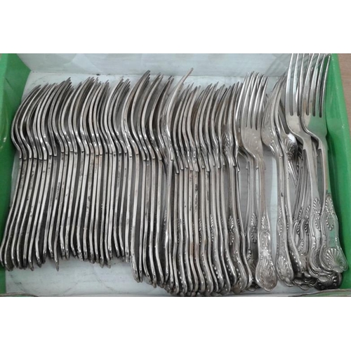 12 - Large Quantity of King's Pattern Forks