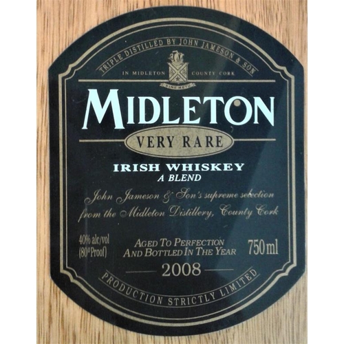 213 - Cased Bottle of Midleton 'Very Rare' Irish Whiskey 2008, complete with cert of authenticity and invi... 