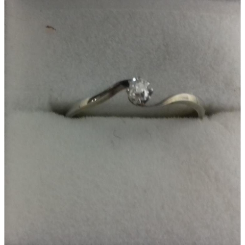 323 - Solitaire Ring 18 Carat Platinum and White Gold,  0.13carat diamond